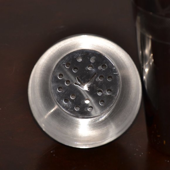 Grey Goose Vodka Martini Shaker - Picture 3 of 5